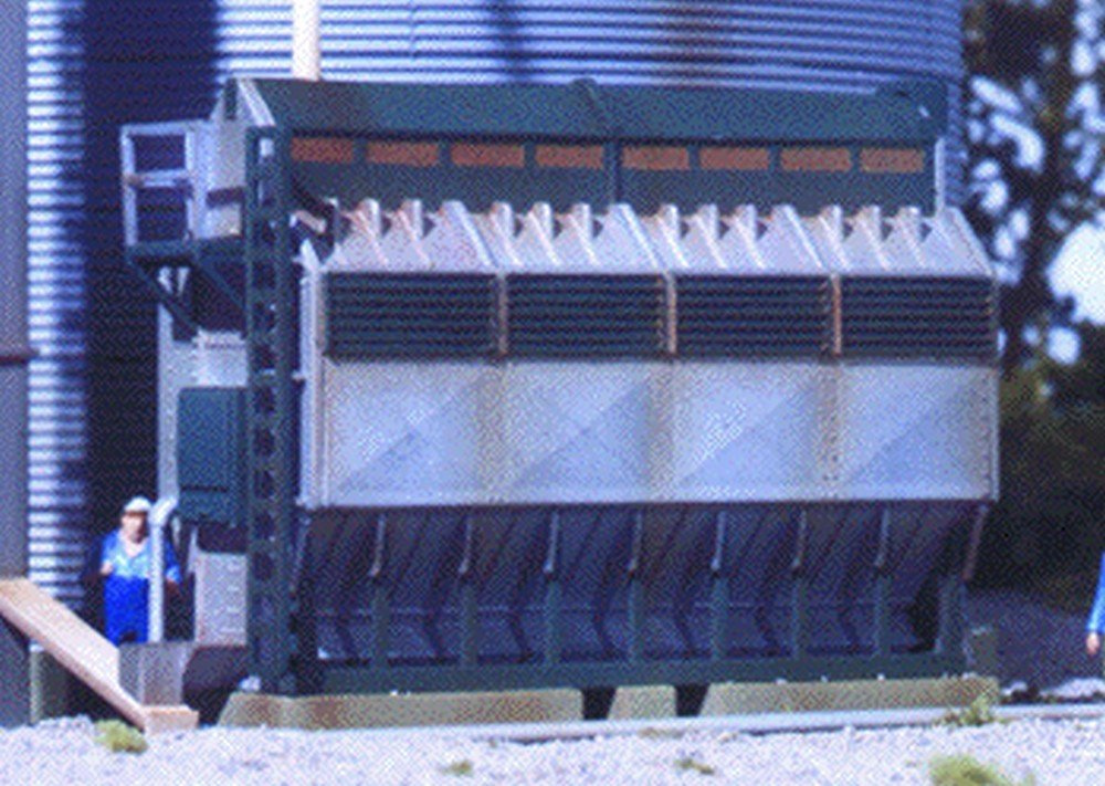 Walthers Cornerstone Grain Dryer Kit 933-3128