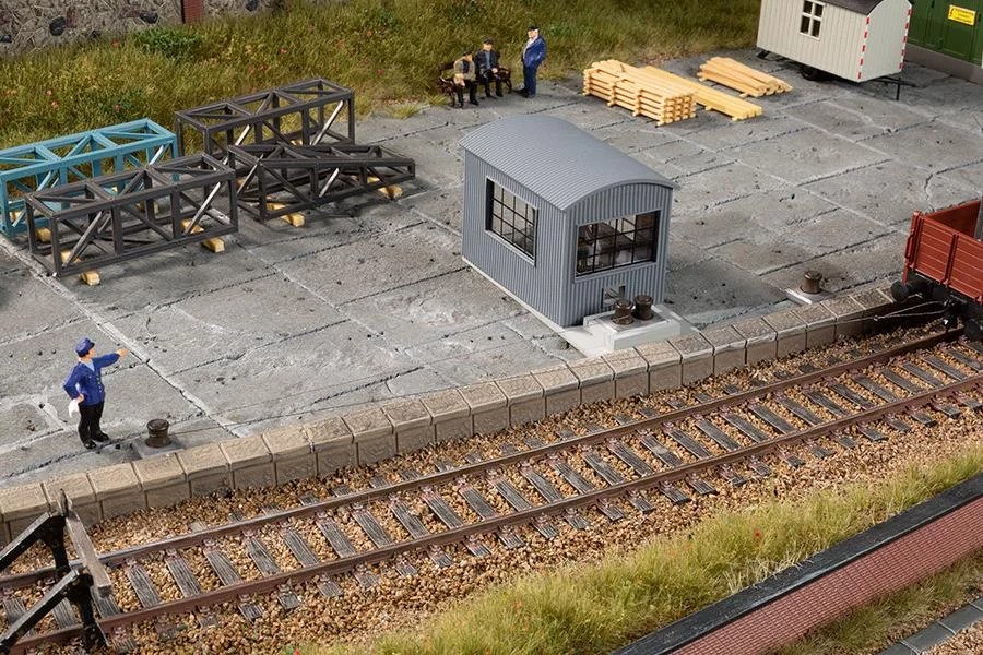 Auhagen 11468 Operating Track Shunting Shed and Wench