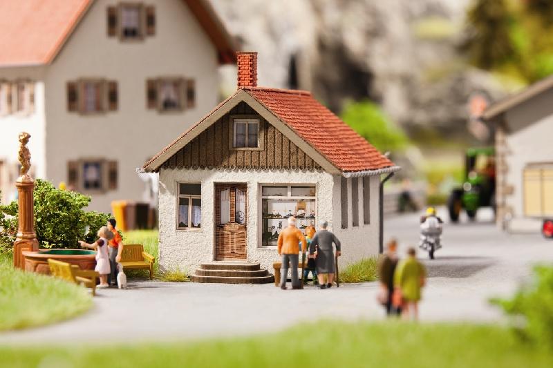 Noch Small House and Workshop 64406