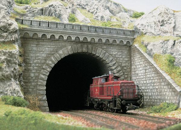Busch 7023 Tunnel Portals Double Track