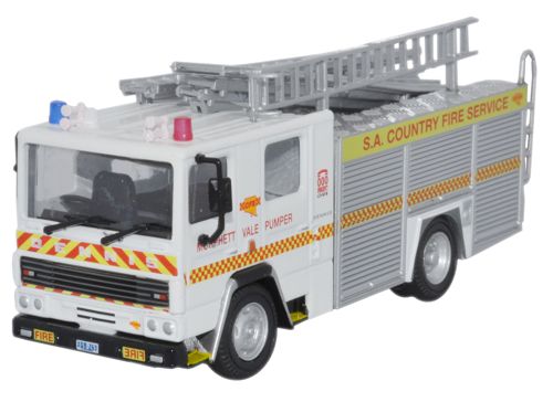 Oxford Diecast  Dennis RS Fire Engine South Australia Country Fire Service 76DN004