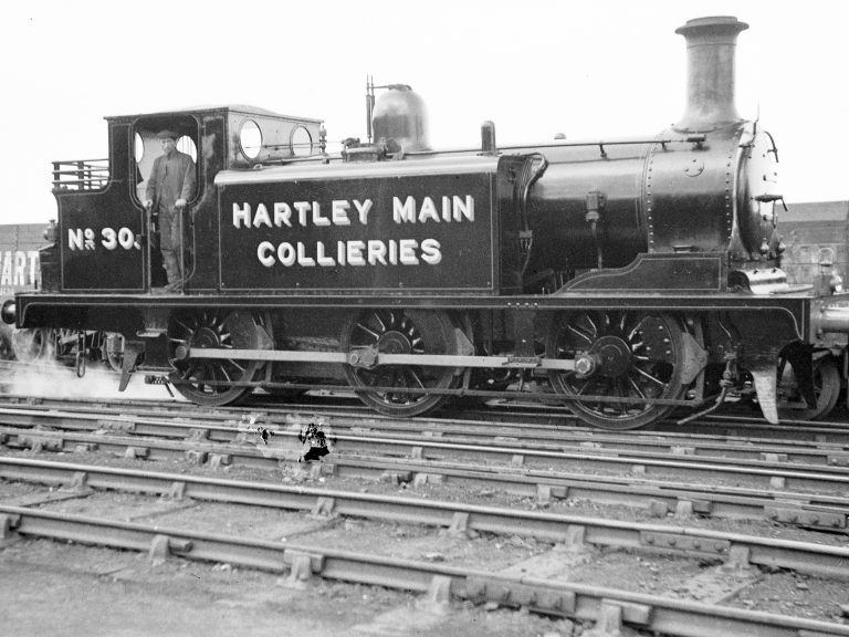 Rapido Trains 936014 E1 No.30 Hartley Main Colliery