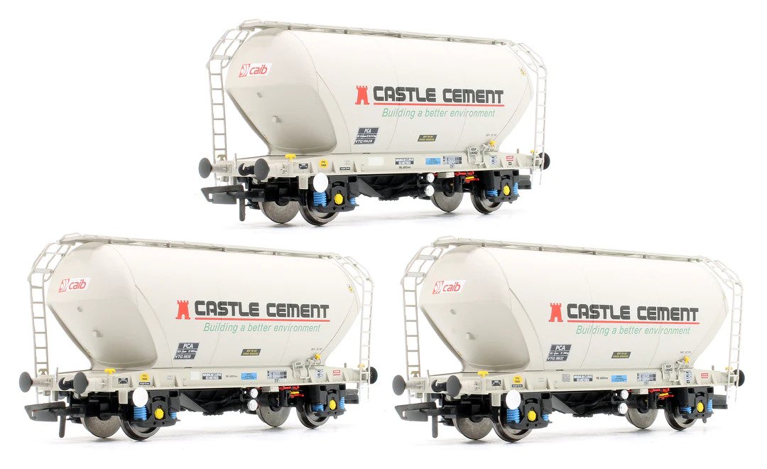 Accurascale ACC2037CS-R PCA Bulk Cement Hoppers x 3 in revised (2000s) Castle Cement livery Pack R