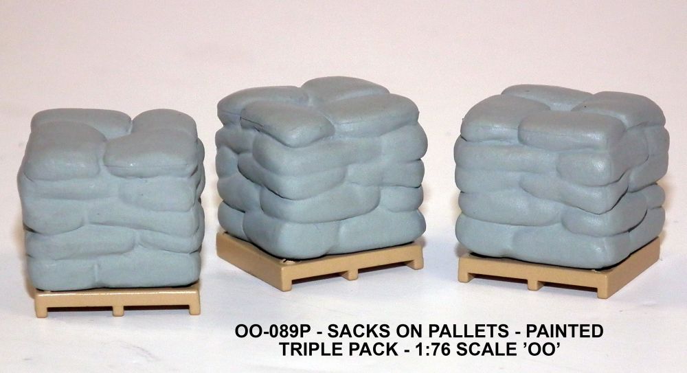 Unit Models x 3 Sacks on Pallets OO-089P