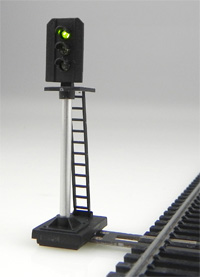 Train Tech DS4 Wireless DCC Signal Distant (Yellow/Green/Yellow)